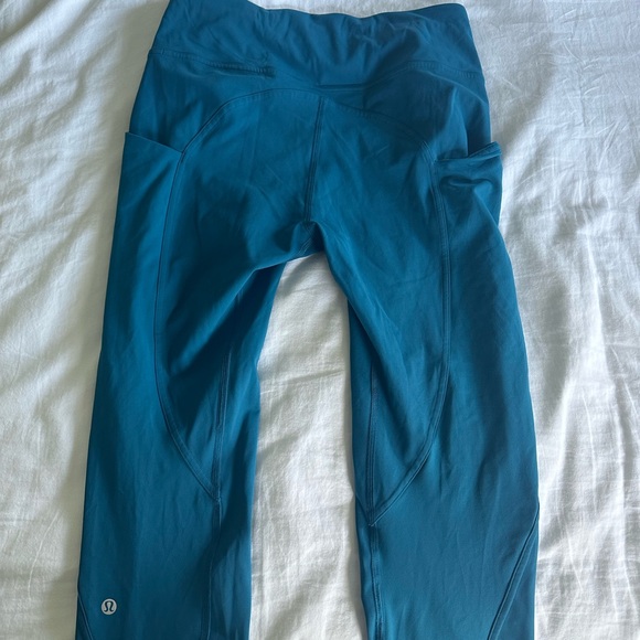 Lululemon All The Right Places 23” Crop - Picture 9 of 9